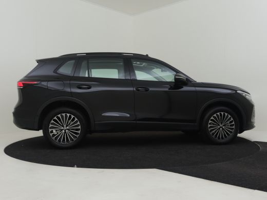 Volkswagen Tiguan 1.4 TSI eHybrid Business 204pk | Panorama dak | Trekhaak | Park assist | 360 camara | Navigatie |... ActivLease financial lease