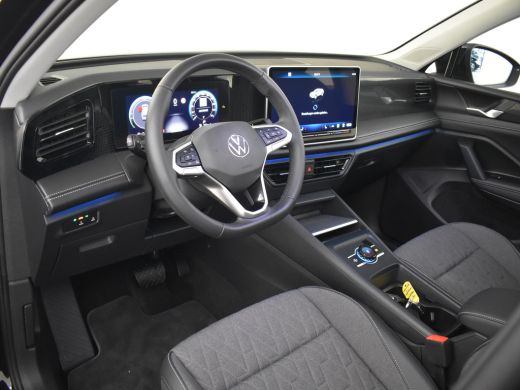 Volkswagen Tiguan 1.4 TSI eHybrid Business 204pk | Panorama dak | Trekhaak | Park assist | 360 camara | Navigatie |... ActivLease financial lease