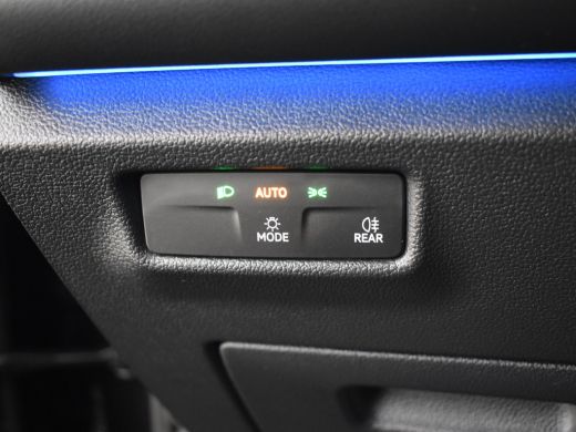 Volkswagen Tiguan 1.4 TSI eHybrid Business 204pk | Panorama dak | Trekhaak | Park assist | 360 camara | Navigatie |... ActivLease financial lease