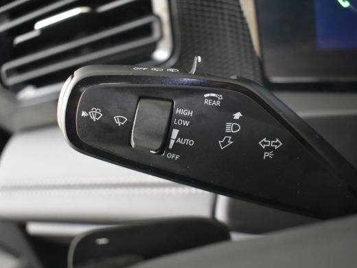 Volkswagen Tiguan 1.4 TSI eHybrid Business 204pk | Panorama dak | Trekhaak | Park assist | 360 camara | Navigatie |... ActivLease financial lease