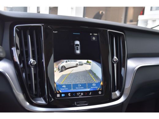 Volvo  V60 B3 Essential Edition | BLIS | Climate Pack | Trekhaak | ActivLease financial lease