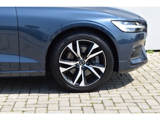 Volvo  V60 B3 Essential Edition | BLIS | Climate Pack | Trekhaak | ActivLease financial lease