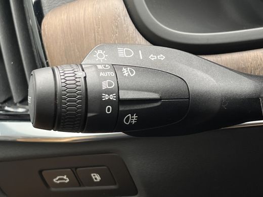 Volvo  V90 kombi T8 AWD Ultra Dark Executive Edition | Achteruitrijcamera met 360° Surround View | Beglazing... ActivLease financial lease