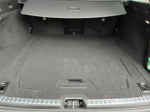 Volvo  V90 kombi T8 AWD Ultra Dark Executive Edition | Achteruitrijcamera met 360° Surround View | Beglazing... ActivLease financial lease