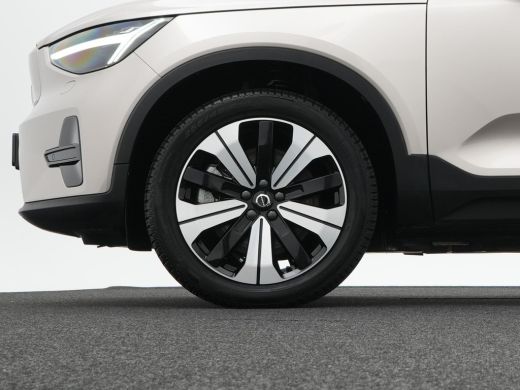 Volvo  XC40 Recharge Core 70 kWh | Climate Pack: Warmtepomp | Stuur/Stoelverwarming | Getint-Glas | Camera | ... ActivLease financial lease