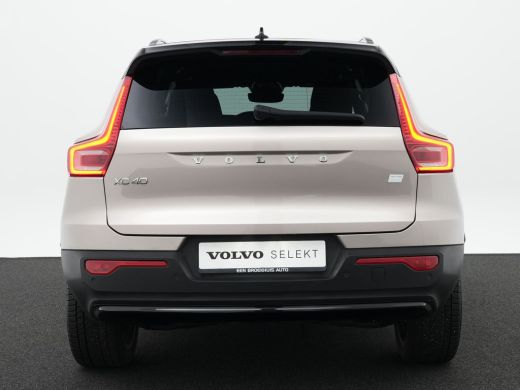 Volvo  XC40 Recharge Core 70 kWh | Climate Pack: Warmtepomp | Stuur/Stoelverwarming | Getint-Glas | Camera | ... ActivLease financial lease