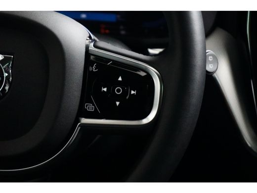 Volvo  XC60 2.0 T6 Plug-in hybrid AWD Plus Bright | Panoramadak | 21" | Elek stoelen | BLIS | Trekhaak | Adap... ActivLease financial lease