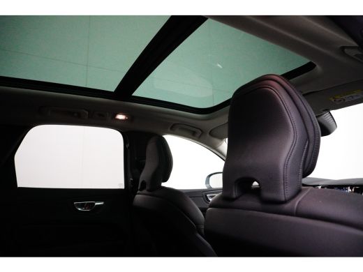 Volvo  XC60 2.0 T6 Plug-in hybrid AWD Plus Bright | Panoramadak | 21" | Elek stoelen | BLIS | Trekhaak | Adap... ActivLease financial lease