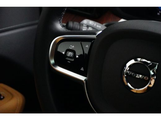Volvo  XC60 2.0 T6 Plug-in hybrid AWD Plus Dark | Luchtvering | Stoelventilatie | 360° Camera | Panoramadak |... ActivLease financial lease