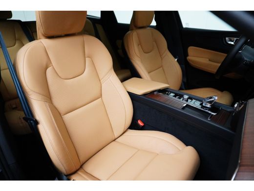 Volvo  XC60 2.0 T6 Plug-in hybrid AWD Plus Dark | Luchtvering | Stoelventilatie | 360° Camera | Panoramadak |... ActivLease financial lease