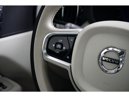 Volvo  XC60 2.0 T6 Plug-in hybrid AWD Plus Dark | Panoramadak | Stoel- & stuurverwarming | Keyless | 20" | Ca... ActivLease financial lease