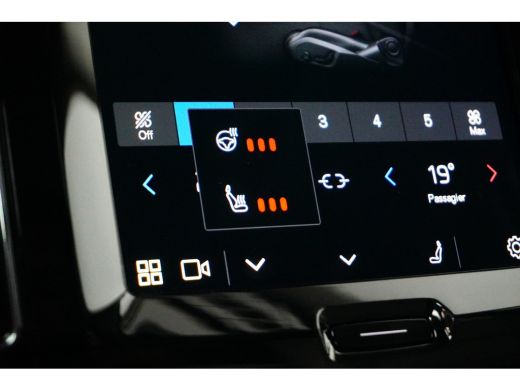 Volvo  XC60 2.0 T6 Plug-in hybrid AWD Plus Dark | Panoramadak | Stoel- & stuurverwarming | Keyless | 20" | Ca... ActivLease financial lease