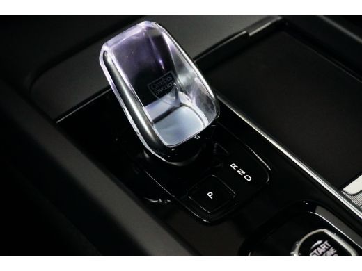Volvo  XC60 2.0 T6 Plug-in hybrid AWD Plus Dark | Sportstoelen | Panoramadak | Trekhaak | Elek. stoelen + geh... ActivLease financial lease