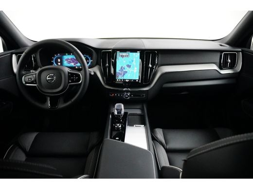 Volvo  XC60 2.0 T6 Plug-in hybrid AWD Plus Dark | Sportstoelen | Panoramadak | Trekhaak | Elek. stoelen + geh... ActivLease financial lease