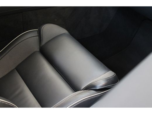 Volvo  XC60 T6 350PK AWD Ultra Black Edition | Luchtvering | 360º view | HUD | HK Audio | Adapt LED ActivLease financial lease
