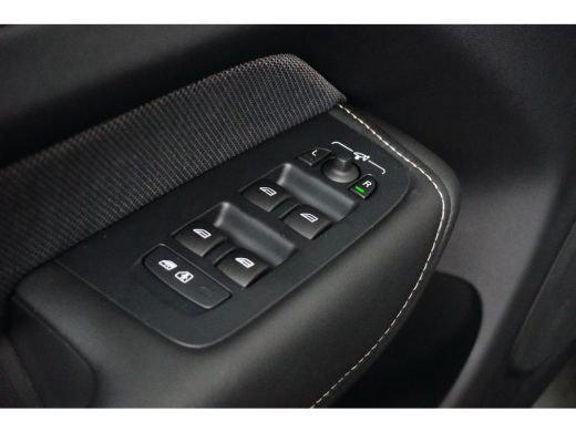 Volvo  XC60 T8 AWD Plus Black Edition | BLIS | Pano | 360Cam | Harman/Kardon | ActivLease financial lease