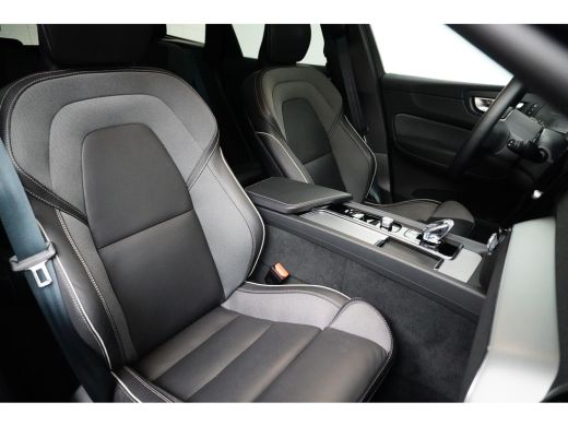 Volvo  XC60 T8 AWD Plus Black Edition | BLIS | Pano | 360Cam | Harman/Kardon | ActivLease financial lease