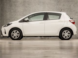 Toyota Yaris 1.5 Hybrid Active Automaat (CAMERA, CLIMATE, CRUISE, SPORTSTOELEN, LANE ASSIST, ELEK RAMEN, BLUET...