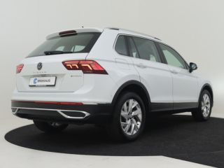 Volkswagen Tiguan 1.4 TSI eHybrid Elegance 245pk | Dodehoekdetectie | Matrix koplampen  | Park assist | Adaptief cr...