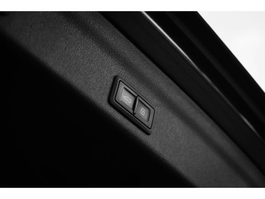 Audi A6 Avant 55 TFSI e quattro S edition Competition 367PK | Panoramadak | 360 Camera | Head-up Display ... ActivLease financial lease