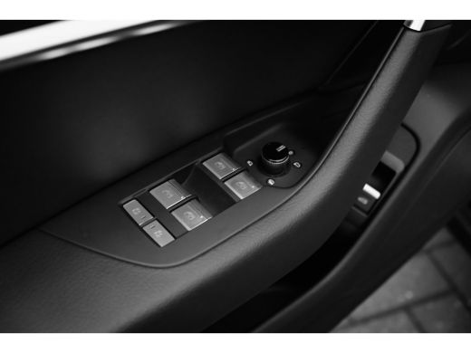 Audi A6 Avant 55 TFSI e quattro S edition Competition 367PK | Panoramadak | 360 Camera | Head-up Display ... ActivLease financial lease