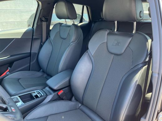 Audi Q2 35 150PK S-Tronic TFSI S Edition | Optiekpakket zwart | Audi Sound | Privacy glas | PDC achter | ... ActivLease financial lease