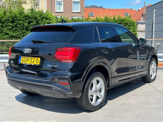 Audi Q2 35 150PK S-Tronic TFSI S Edition | Optiekpakket zwart | Audi Sound | Privacy glas | PDC achter | ... ActivLease financial lease