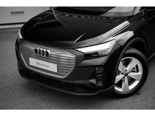 Audi Q4 e-tron Edition | Achterklep, automatisch bedienbaar | Achteruitrijcamera | Adaptive cruise control ActivLease financial lease
