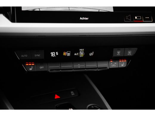 Audi Q4 e-tron Edition | Achterklep, automatisch bedienbaar | Achteruitrijcamera | Adaptive cruise control ActivLease financial lease