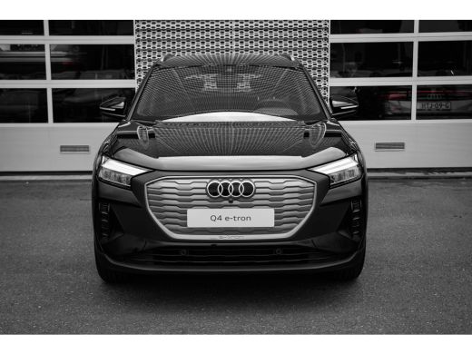 Audi Q4 e-tron Edition | Achterklep, automatisch bedienbaar | Achteruitrijcamera | Adaptive cruise control ActivLease financial lease
