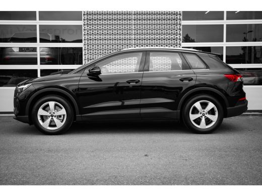 Audi Q4 e-tron Edition | Achterklep, automatisch bedienbaar | Achteruitrijcamera | Adaptive cruise control ActivLease financial lease