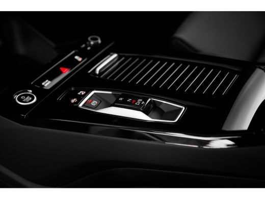 Audi Q6 e-tron S edition | Adaptive cruise control | Audi sound system | Audi virtual cockpit plus ActivLease financial lease