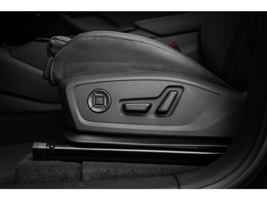 Audi Q6 e-tron S edition | Adaptive cruise control | Audi sound system | Audi virtual cockpit plus ActivLease financial lease