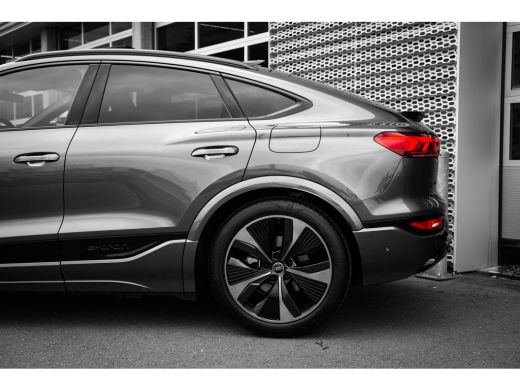 Audi Q6 e-tron S edition | Adaptive cruise control | Audi sound system | Audi virtual cockpit plus ActivLease financial lease