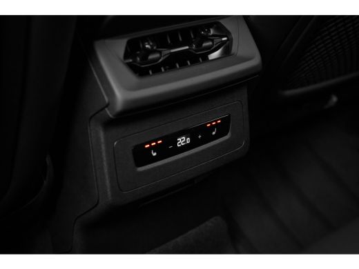 Audi Q6 e-tron S edition | Adaptive cruise control | Audi sound system | Audi virtual cockpit plus ActivLease financial lease