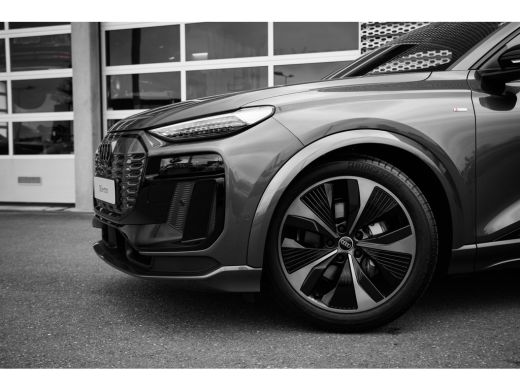 Audi Q6 e-tron S edition | Adaptive cruise control | Audi sound system | Audi virtual cockpit plus ActivLease financial lease