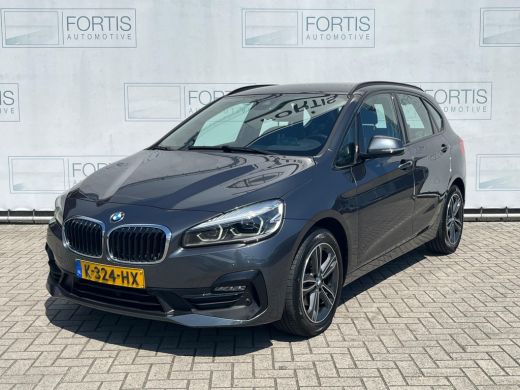 BMW 2 Serie Active Tourer 218i Executive Edition NL AUTO | LEDER | NAVI | CAMERA BMW 2 Serie Active Tourer 218i Executive Edition NL AUTO | LEDER | NAVI | CAMERA