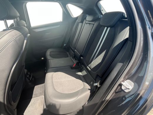 BMW 2 Serie Active Tourer 218i Executive Edition NL AUTO | LEDER | NAVI | CAMERA ActivLease financial lease