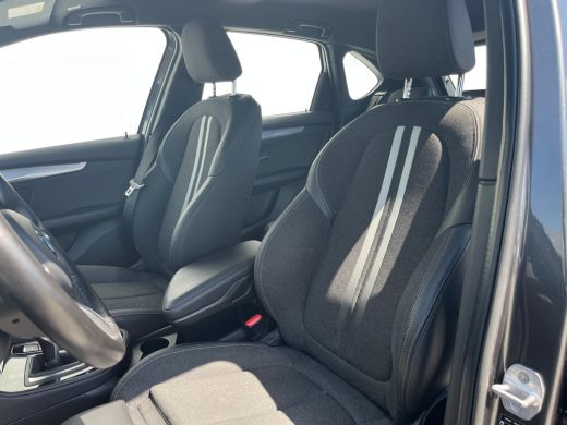 BMW 2 Serie Active Tourer 218i Executive Edition NL AUTO | LEDER | NAVI | CAMERA ActivLease financial lease