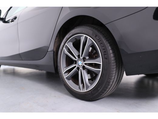 BMW 2 Serie Gran Coupé 218i Business Edition | Sport-Line | LED | Navi | Clima | Sportstoelen | Parkeersensor... ActivLease financial lease
