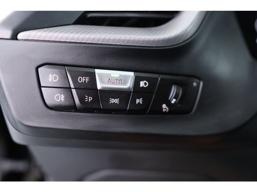 BMW 2 Serie Gran Coupé 218i Business Edition | Sport-Line | LED | Navi | Clima | Sportstoelen | Parkeersensor... ActivLease financial lease