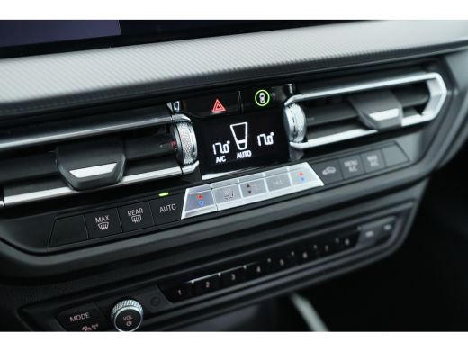 BMW 2 Serie Gran Coupé 218i Business Edition | Sport-Line | LED | Navi | Clima | Sportstoelen | Parkeersensor... ActivLease financial lease