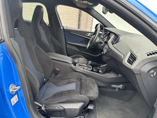 BMW 2 Serie Gran Coupé 218i Executive Edition | Achterbank in delen neerklapbaar | Achteropkomend verkeer waa... ActivLease financial lease