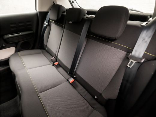 Citroën C3 1.2 PureTech C-Series Automaat (APPLE CARPLAY, GROOT NAVI, CRUISE, PARKEERSENSOREN, SPORTSTOELEN,... ActivLease financial lease