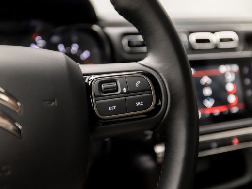 Citroën C3 1.2 PureTech C-Series Automaat (APPLE CARPLAY, GROOT NAVI, CRUISE, PARKEERSENSOREN, SPORTSTOELEN,... ActivLease financial lease