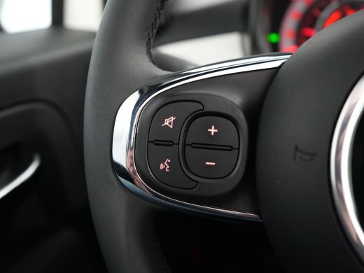 Fiat 500C 1.0 Hybrid Dolcevita Finale | Airco | Apple Carplay/Android Auto|telefoonintegratie premium | Cru... ActivLease financial lease