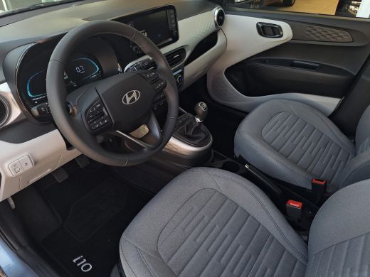 Hyundai i10 1.0 Premium | Apple Carplay/Android Auto | Achteruitrijcamera | Climate control | ActivLease financial lease