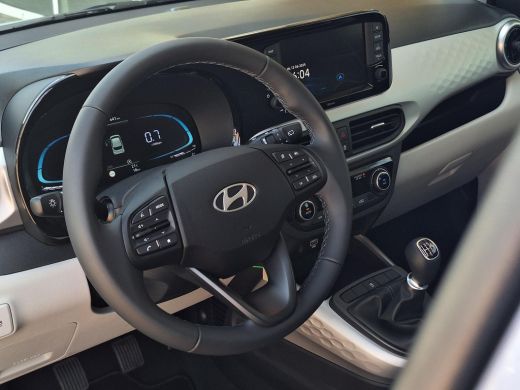 Hyundai i10 1.0 Premium | Apple Carplay/Android Auto | Achteruitrijcamera | Climate control | ActivLease financial lease