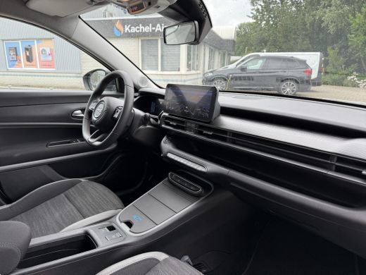 Jeep Avenger Longitude 54 kWh | Navi | Carplay | Stoelverwarming | ActivLease financial lease