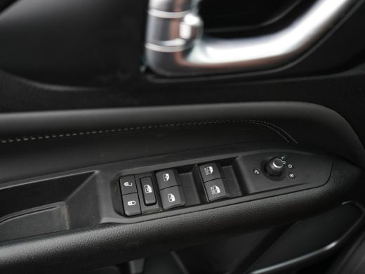 Jeep Compass 4xe 240 PK Plug-in Hybrid Electric Limited | ACC | Stoel & Stuurverw. | Keyless | LED | Camera | ... ActivLease financial lease